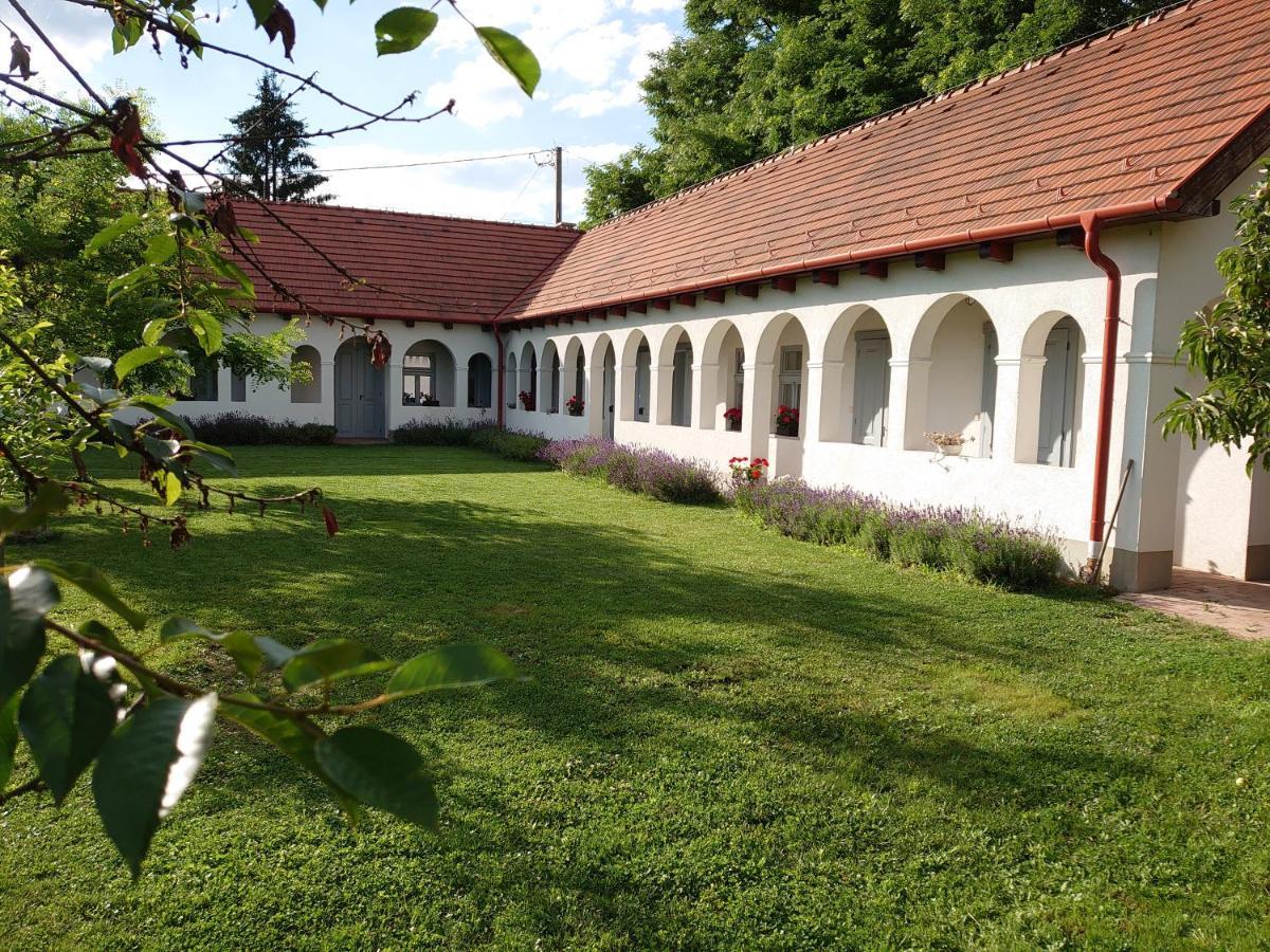 Bakta Haz Hotel Egerbakta Exterior photo