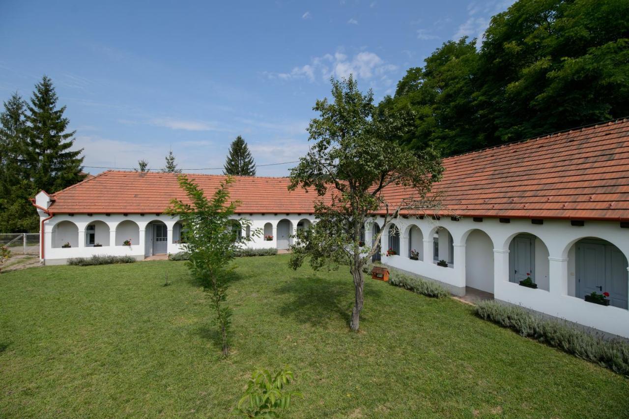 Bakta Haz Hotel Egerbakta Exterior photo